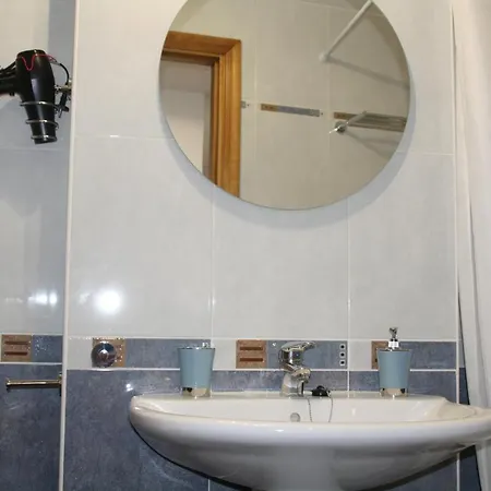 Apartmán Bpirineos-parque Tilos 4