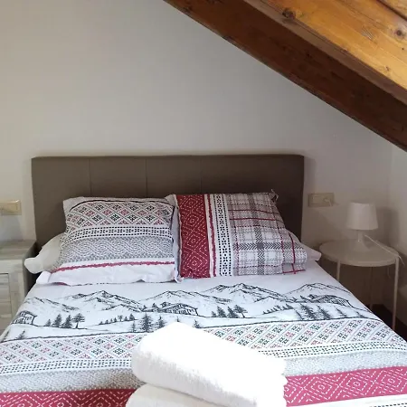 Bpirineos-parque Tilos 4 Apartment *